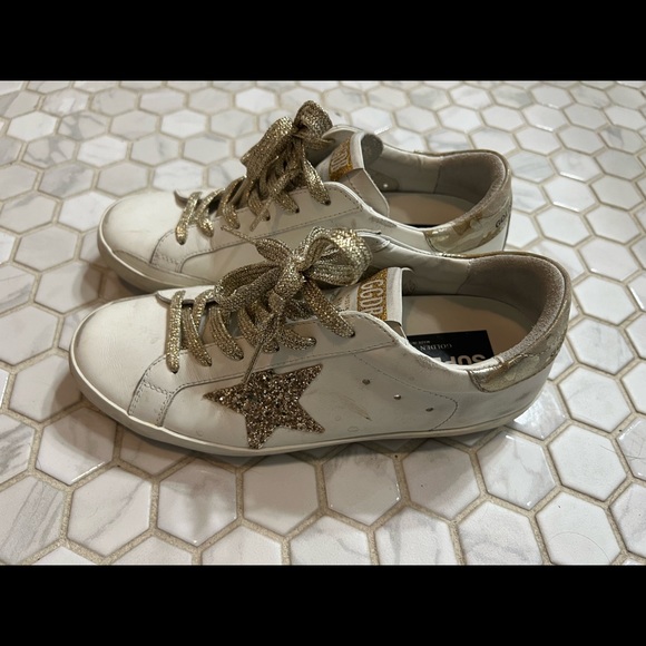 EUC Golden Goose SuperStars size 37 - Picture 2 of 8
